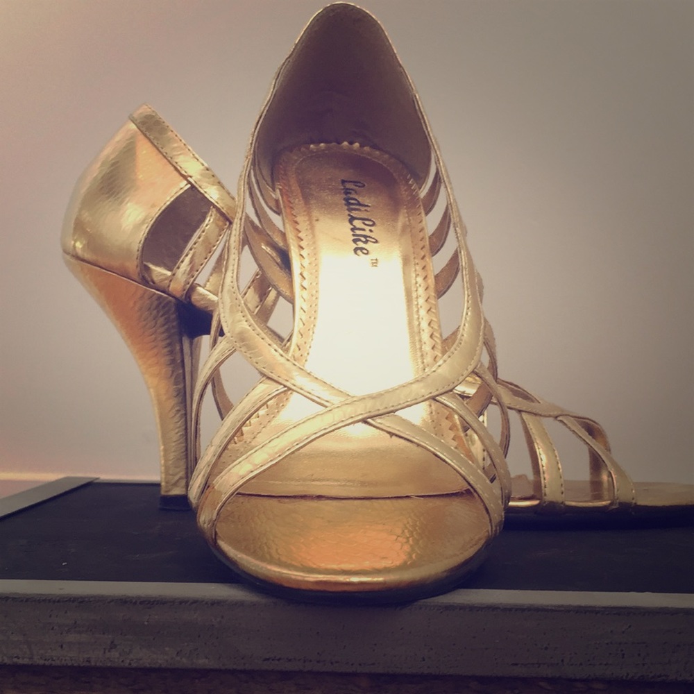 Gold Open Toed Sandals